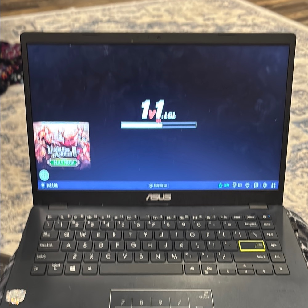 ASUS Black Laptop Sleek Design Modern Profile